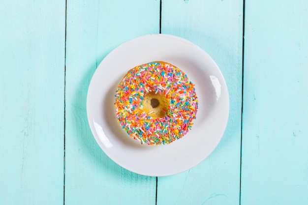 Donut süßer Puderzucker Lebensmittel Dessert bunter Snack