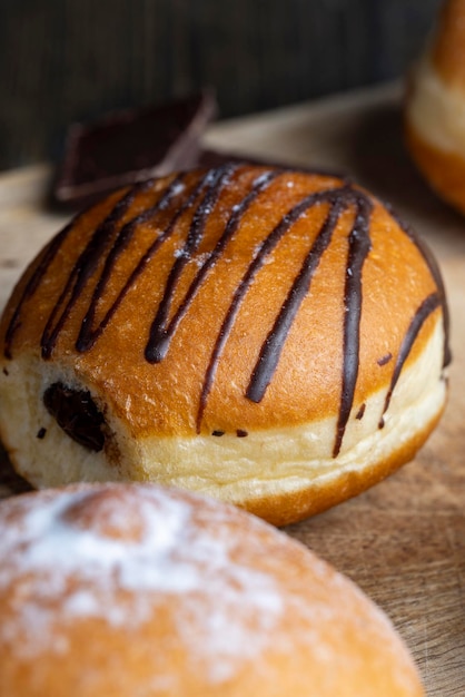 Donuts Doce de Fermento com Recheio de Chocolate