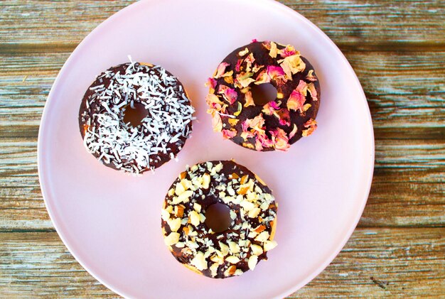 Donuts Donuts