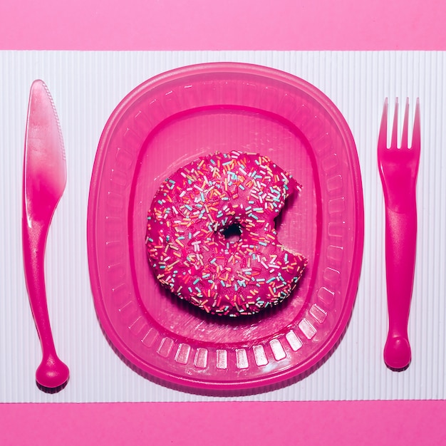 Donuts rosados. Arte minimalista de comida rápida