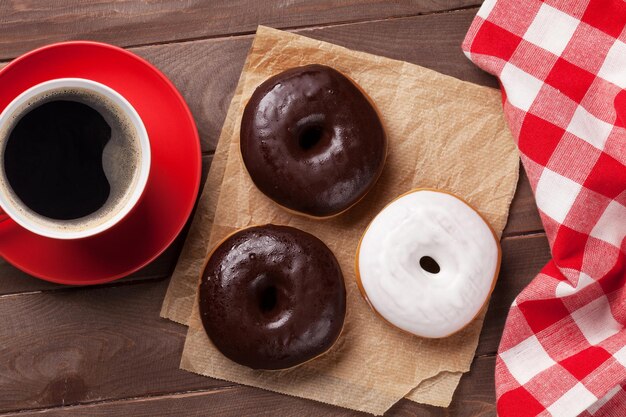 Donuts und Kaffee