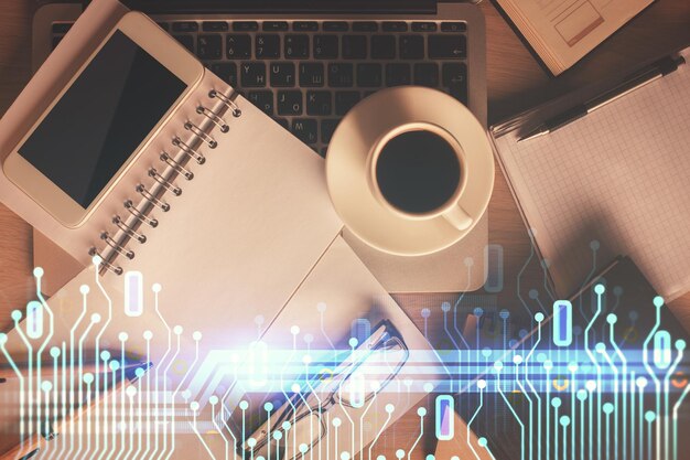 Doppelbelichtung der Technologie-Thema-Zeichnung über dem Schreibtisch Top-Ansicht Globales Datenanalyse-Konzept