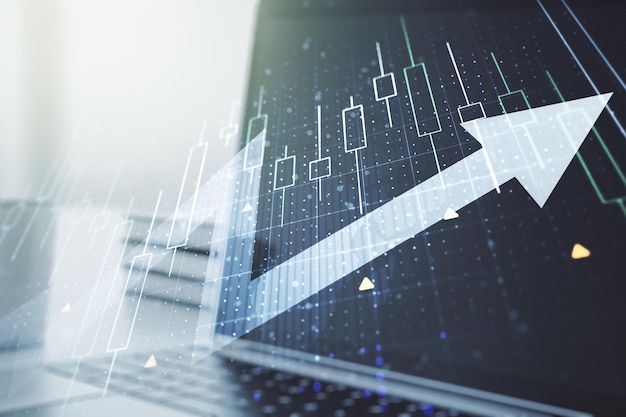 Doppelbelichtung des abstrakten kreativen Finanzdiagramms mit Aufwärtspfeil auf dem Wachstums- und Entwicklungskonzept des Computerhintergrunds