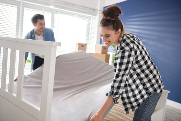 Foto el dormitorio de la casa nueva está casi listo