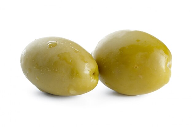 Dos aceitunas aisladas