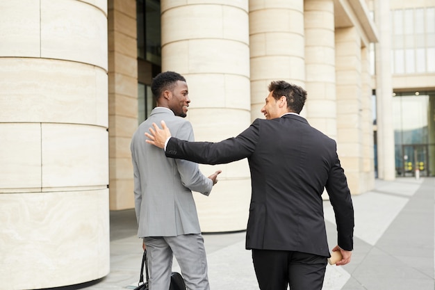 Dos empresarios reunidos en la ciudad