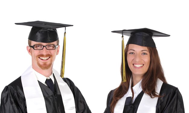 Dos estudiantes exitosos en vestidos de graduación