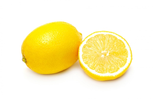 Dos limones aislados