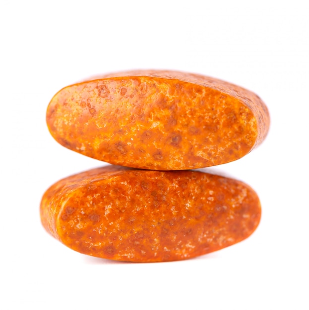 Dos pastillas aisladas