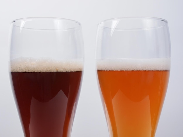 Dos vasos de cerveza alemana