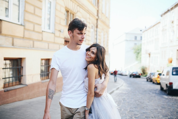 Foto dos, vestido, juntos, edificio, apacible