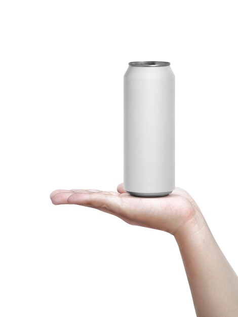 Dosen aus Aluminium auf der Hand isoliert auf weißem Hintergrund
