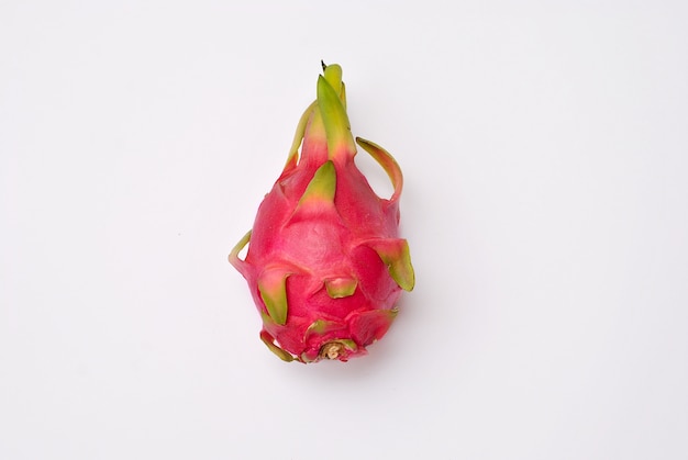 Drachenfrucht bekannt als Pitahaya isoliert