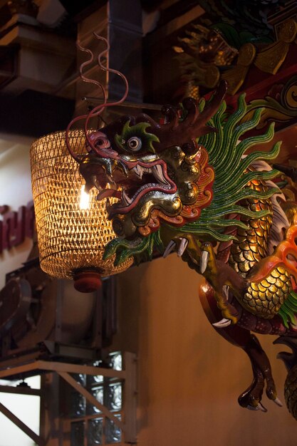 Dragão em Wat Hua Lamphong, em Banguecoque