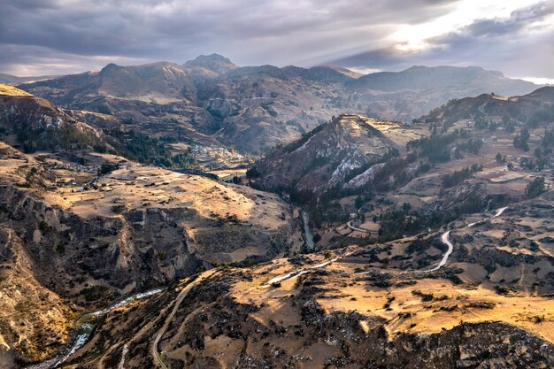 Dramatischer Blick auf die Anden in Peru