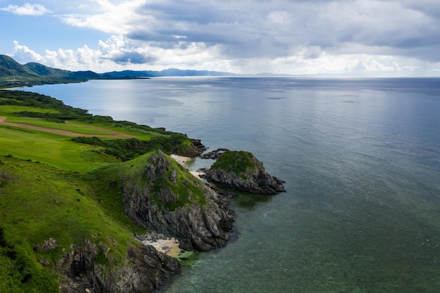 Draufsicht auf das Kap Hirakubozaki auf der japanischen Insel Ishigaki