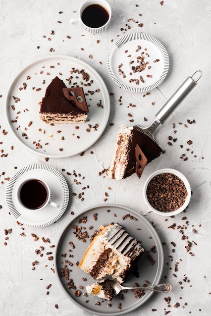 Foto draufsicht auf schokoladenkuchenanordnung