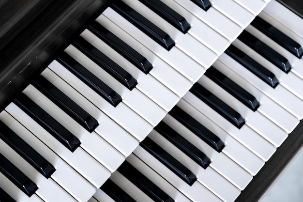 Foto draufsicht doppelschicht e-piano-tastatur