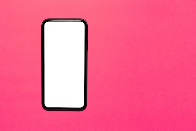 Draufsicht Nahaufnahme des modernen Smartphones mit leerem weißen Bildschirm