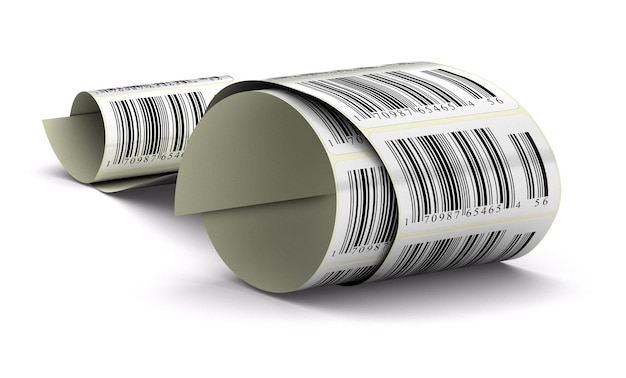 Drei Barcode-Aufkleber auf einer Spule, die über einem weißen Hintergrund isoliert sind