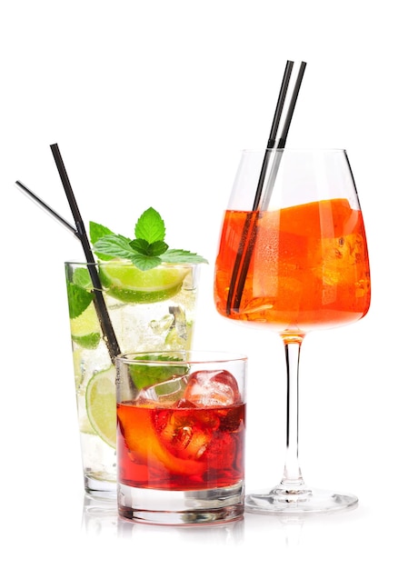 Drei klassische Cocktailgläser