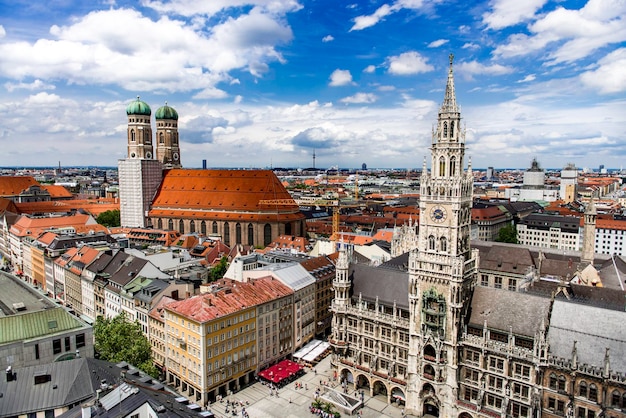 Dresden frauenkirche com paisagem da cidade contra o céu