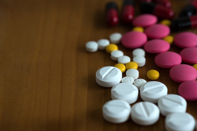Foto drogas farmacia prohibidas sustancias medicinales embalaje de tabletas