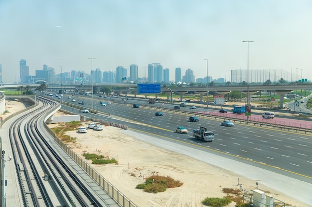 Dubai Emirados Árabes Unidos 21 de junho de 2023 Sheikh Zayed Road com em Dubai