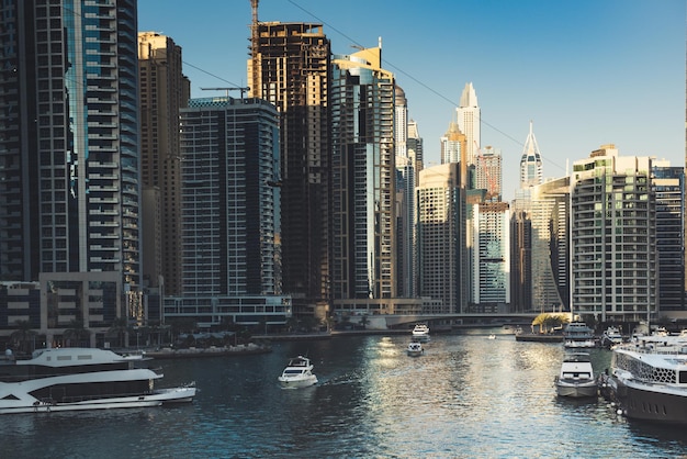 Dubai Marina al atardecer
