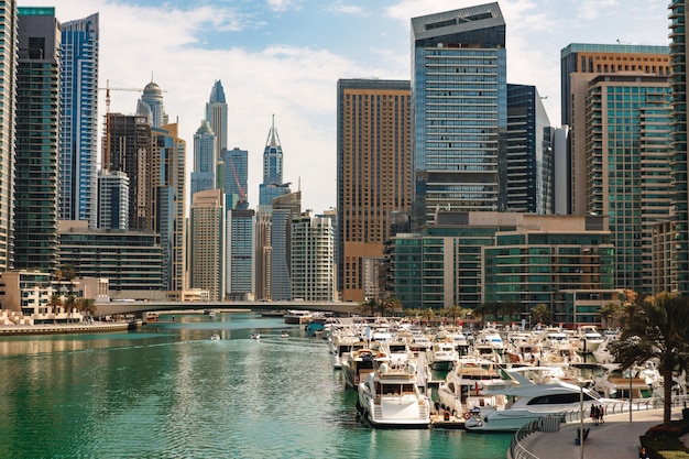 Dubai Marina Wolkenkratzer und Hafen in Dubai Vereinigte Arabische Emirate