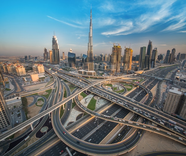 Dubai Skyline am Abend