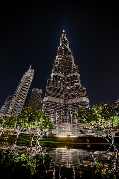 Dubai VAE 12. November 2021 Burj Khalifa in der Nacht ist der höchste Wolkenkratzer der Welt mit 8298 m in Dubai VAE