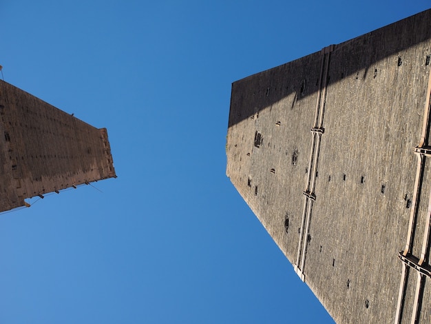 Due torri (dos torres) en Bolonia