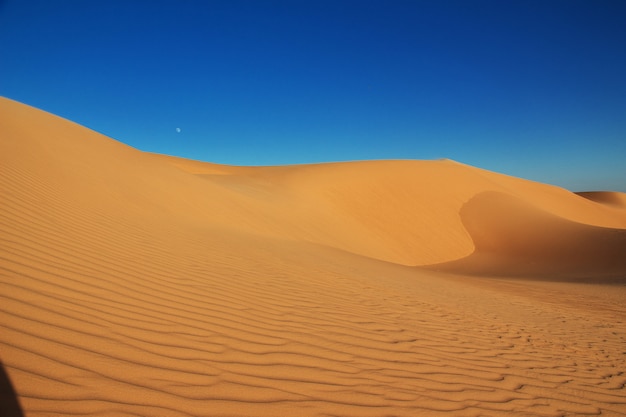 Dünen in der Sahara im Herzen Afrikas