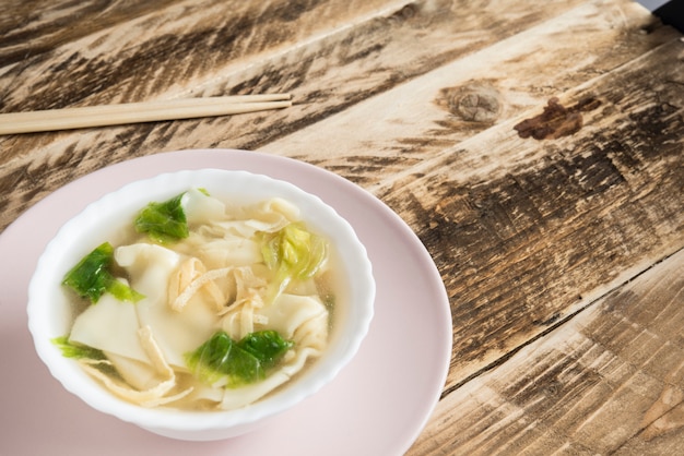 Foto duk mandu guk, sopa de vertido coreano