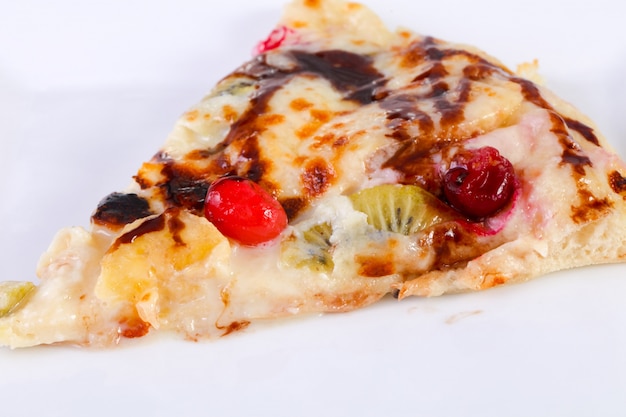 Dulce pizza con frutas