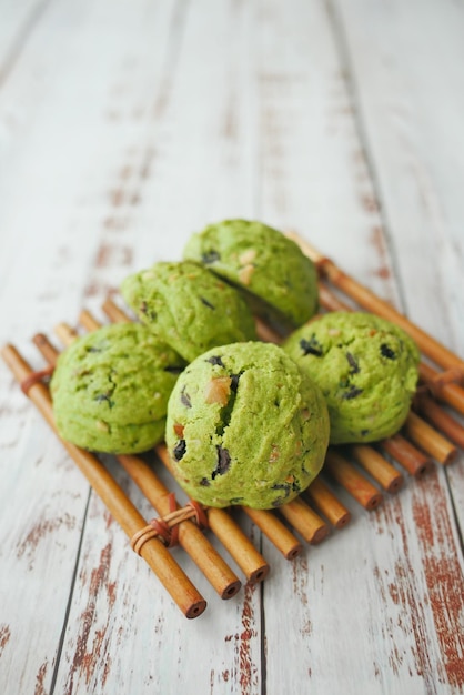 Dulces de color verde productos de confitería y pastelería