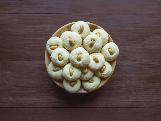 Foto dulces de ghorayeba. eid come. galletas de la fiesta islámica de el fitr.