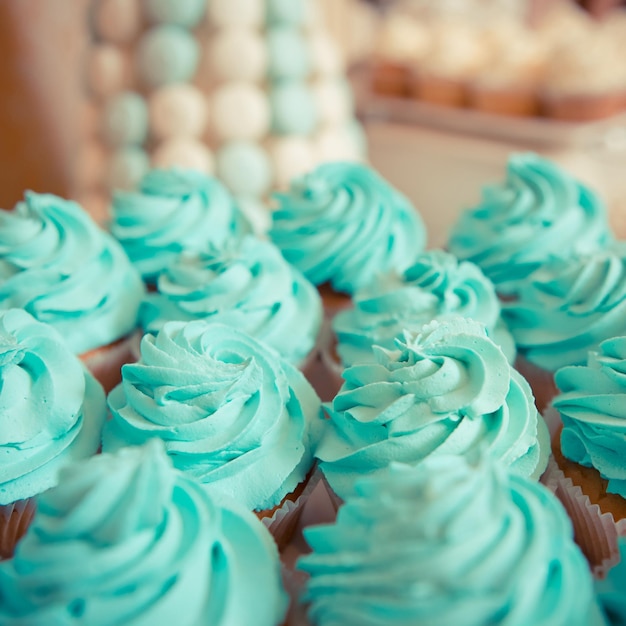 Dulces en la mesa de bodas Color vintage