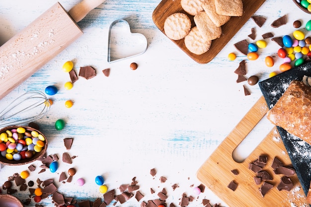 Foto dulces de pascua y composición para hornear