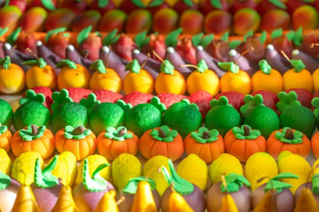 Dulces portugueses de varios tipos y colores.