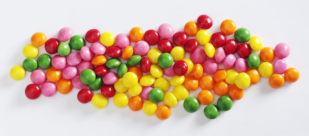 Foto los dulces de los skittles coloridos