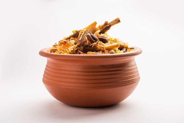 Dum Handi MuttonÃÂÃÂ BiryaniÃÂÃÂ or gosht pilaf is prepared in an earthen or clay pot called Haandi or 1 kilo size. Popular Indian non vegetarian foodÃÂÃÂ 