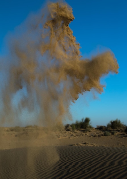 Foto duna de areia no deserto contra o céu