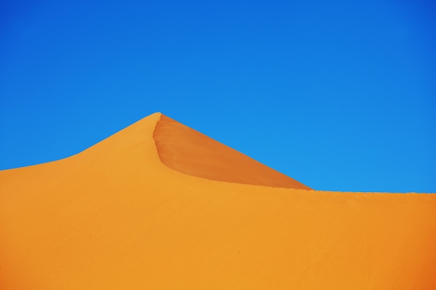Dunas de arena en el desierto