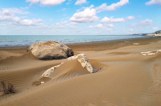 Dunas de areia à beira-mar