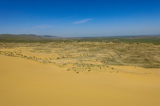 Dunas de areia da duna Sarykum Um monumento natural Daguestão Rússia