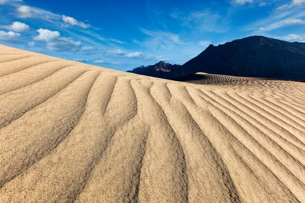 Dunas de areia nas montanhas