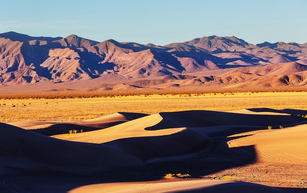 Dunas de areia no deserto do Saara