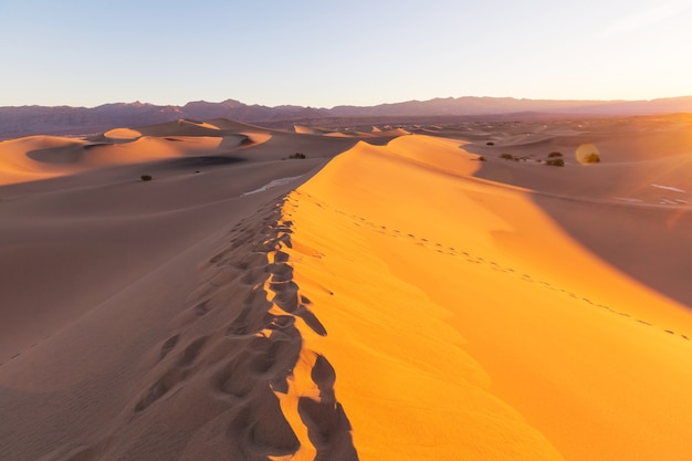 Dunas de areia no parque nacional do vale da morte, califórnia, eua